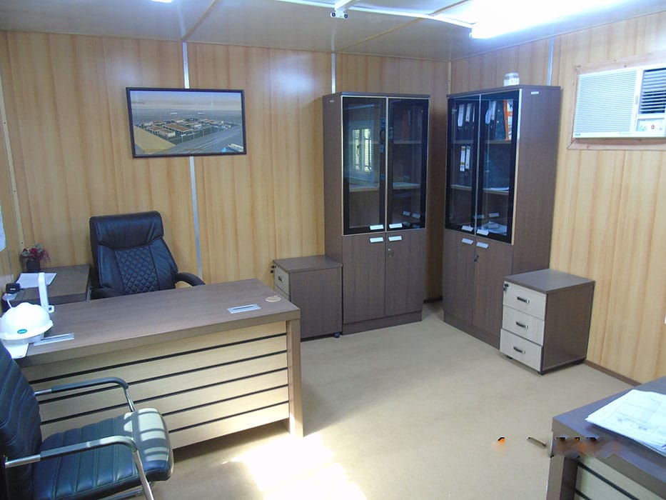 Secure and Convenient Storage Cabins at Karfans Bar: Jeddah’s Top Solution for Your Storage Needs